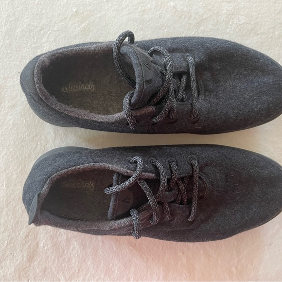 Allbirds Dark Gray Wool Runners/ M10 - Picture 3 of 16